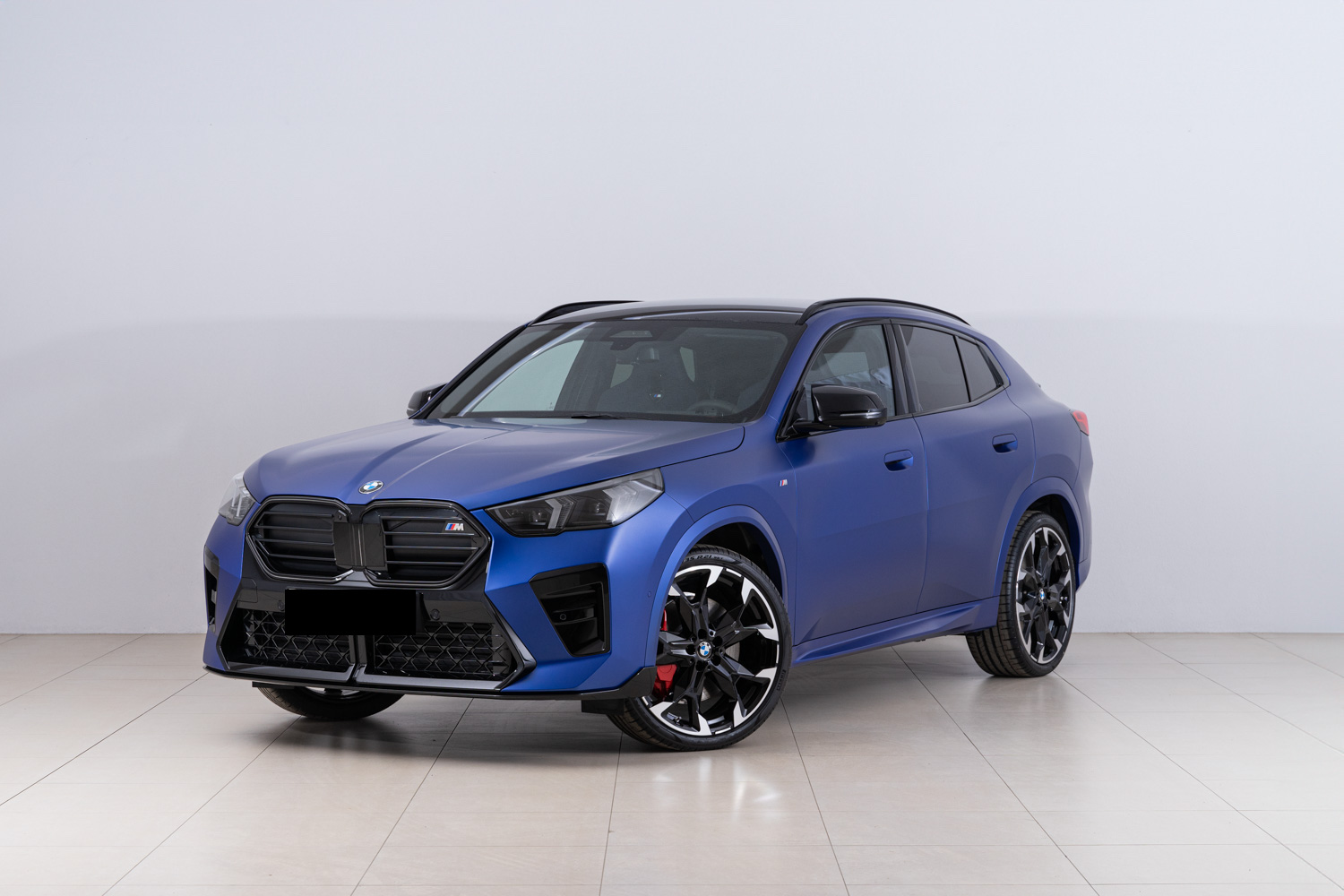 BMW X2 M35i xDrive Msport | nový model | české předváděcí auto | skladem | sportovní SUV coupé | benzín 300 koní | modrá matná | maximální výbava | skvělá cena | ihned k předání | nákup online | zprostředkovatel prodeje | online autosalon | AUTOiBUY.com